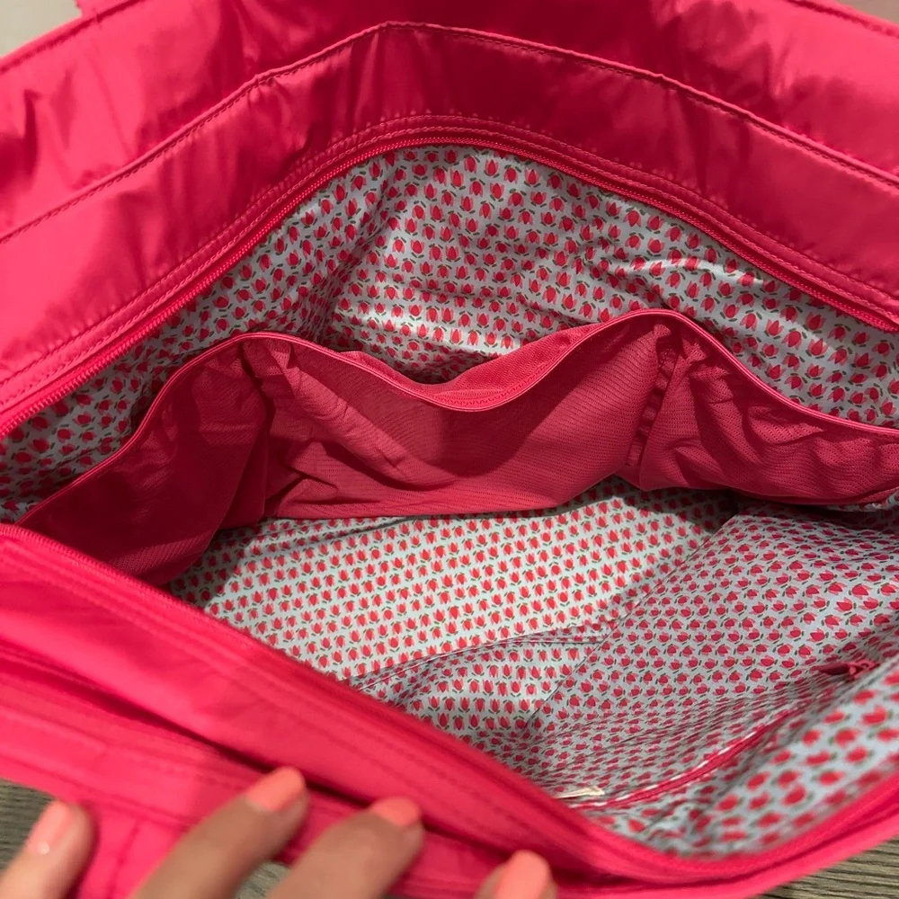 Vera Bradley Ultralight Travel Tote NWT - Picture 6 of 10